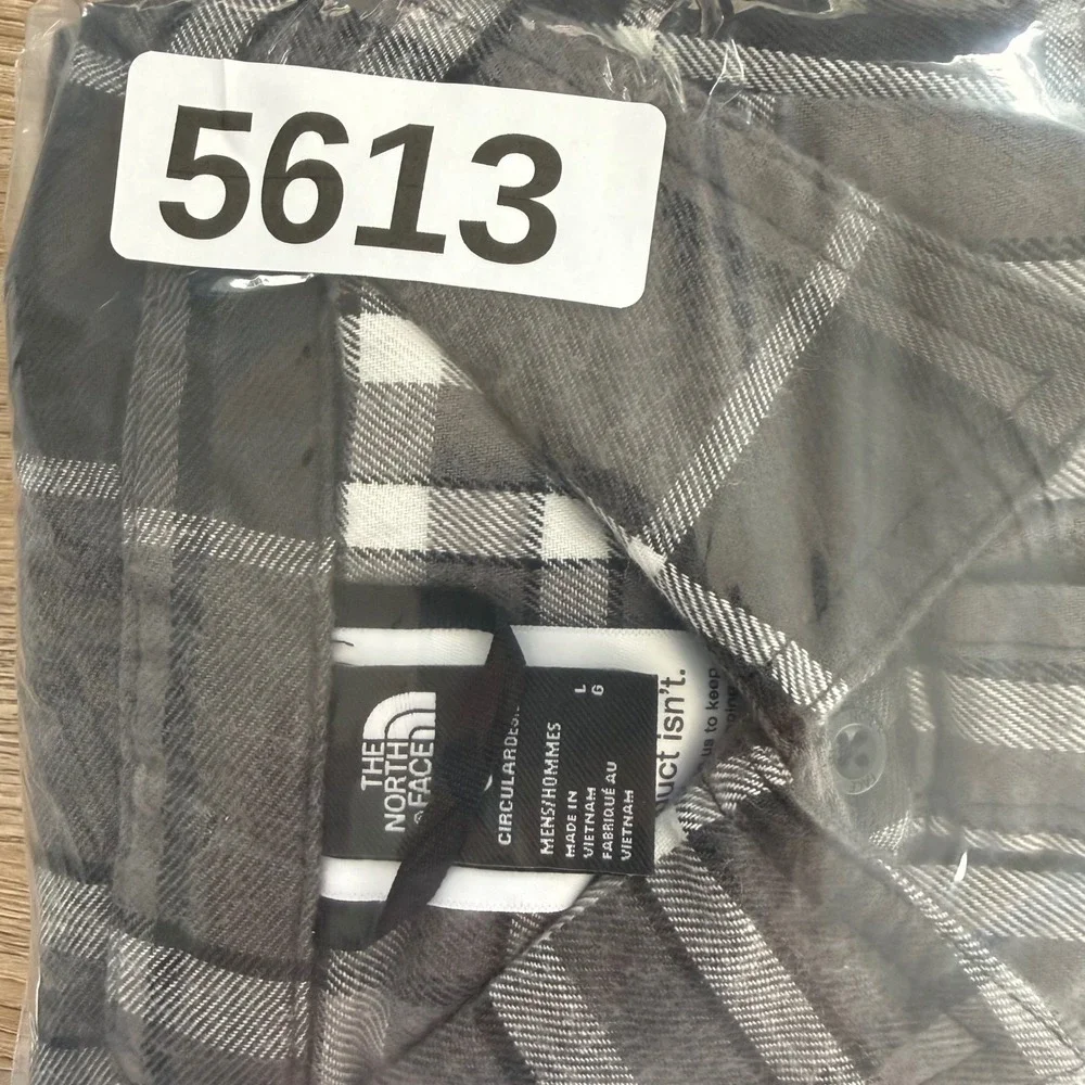 The North Face Shirt Mens L Grey Plaid Circular Design Flannel Button Down LS
